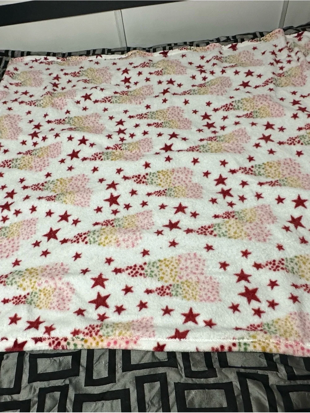 White Plush Baby Blanket with Pink & Yellow Unicorn Pattern